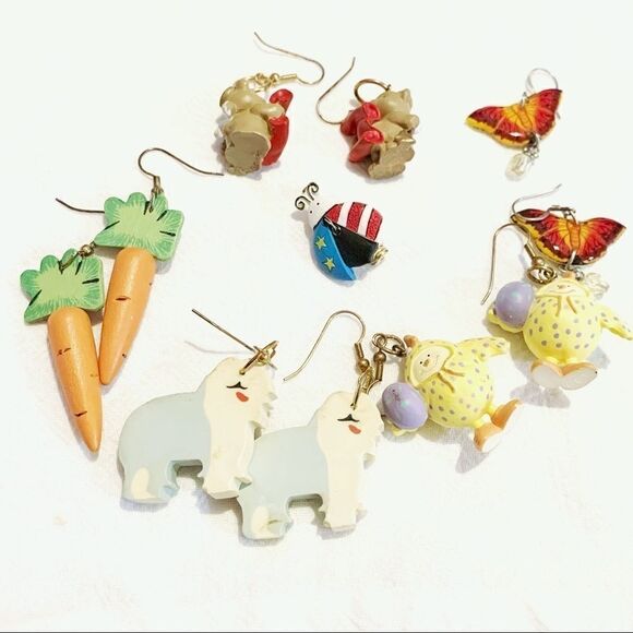 5 pair fun earrings-carrot-butterflies-easteregg-sheepdog-teddy bear-ladybug pin - Picture 1 of 9